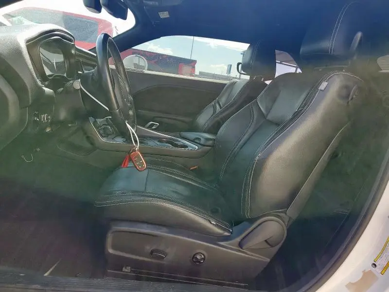 2016 DODGE CHALLENGER SXT  