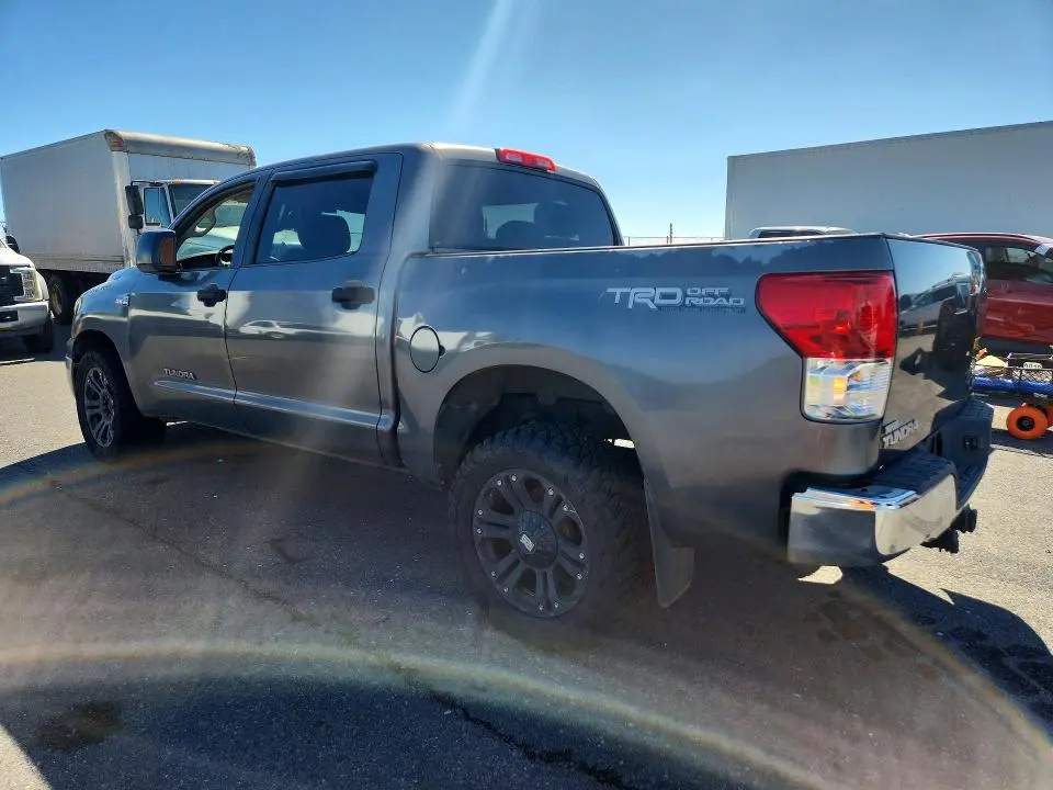 2011 TOYOTA TUNDRA CREWMAX SR5  