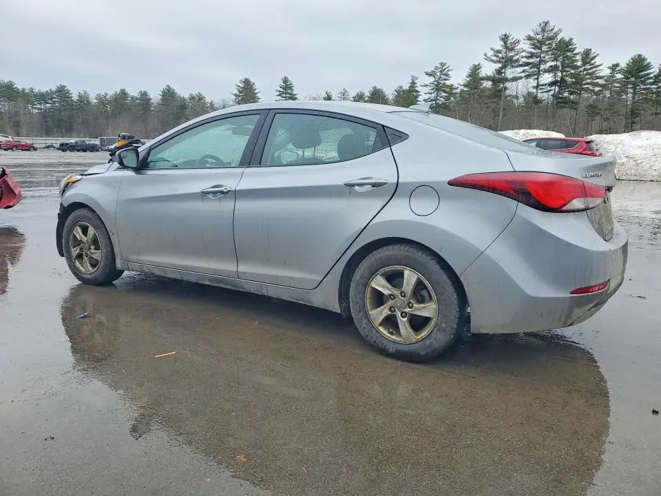 2015 HYUNDAI ELANTRA SE  