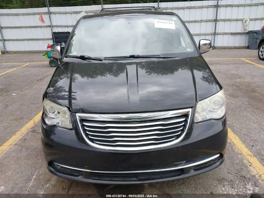 2013 CHRYSLER TOWN & COUNTRY LIMITED