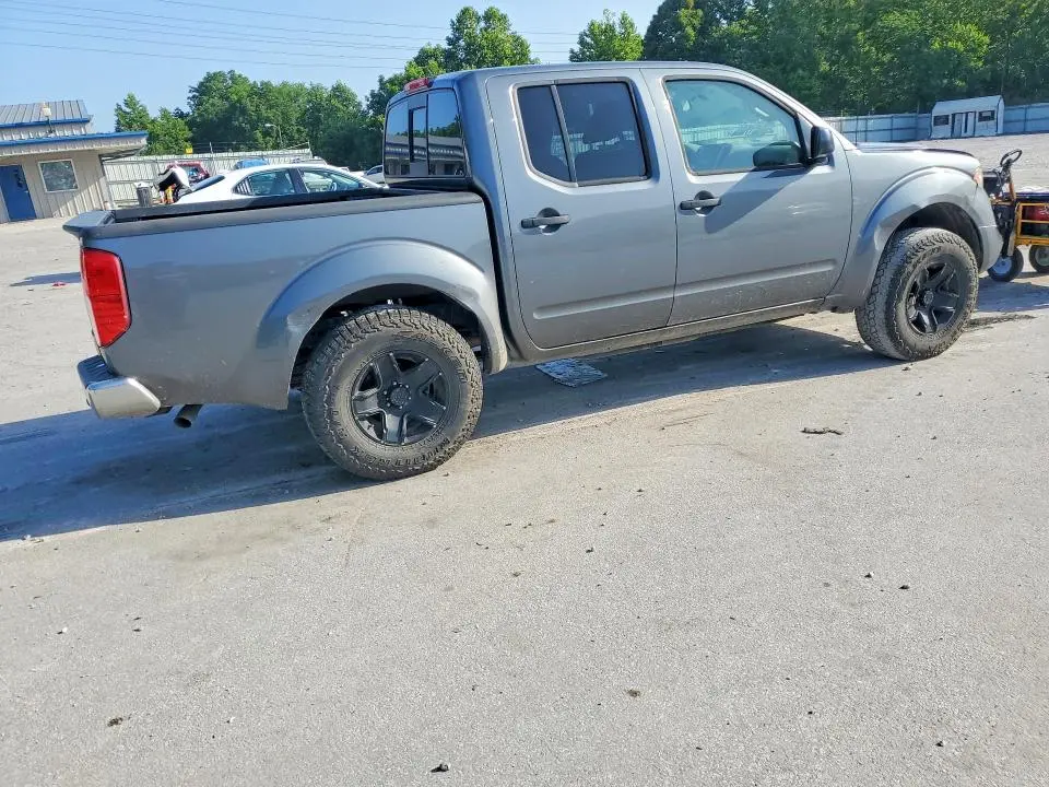 2018 NISSAN FRONTIER SV  