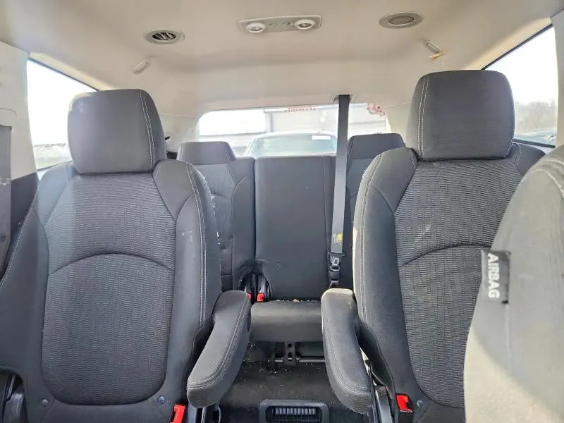 2016 CHEVROLET TRAVERSE LT  