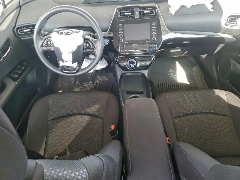 2022 TOYOTA PRIUS LE  