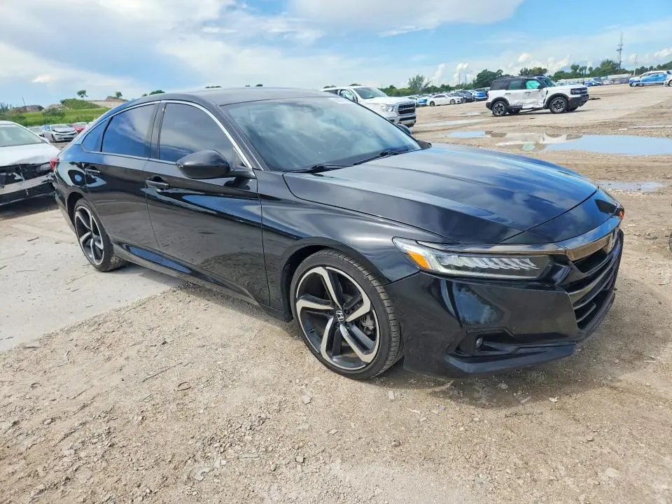 2022 HONDA ACCORD SPORT  