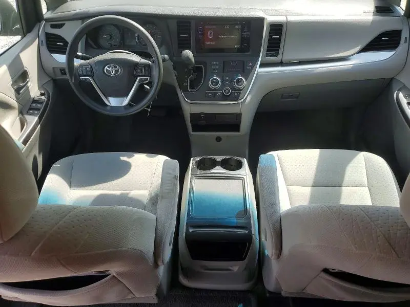 2015 TOYOTA SIENNA LE 8-PASSENGER  