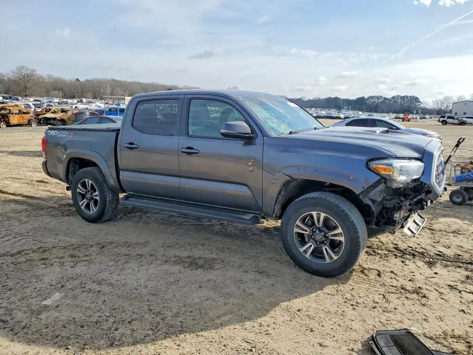 2018 TOYOTA TACOMA DOUBLE CAB  