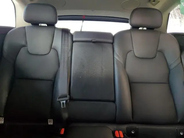 2023 VOLVO XC60 PLUS  