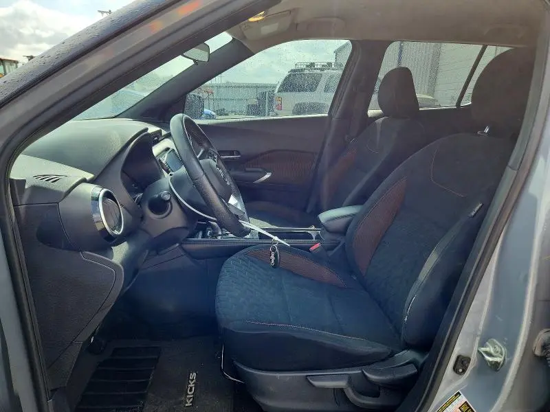 2021 NISSAN KICKS SR  