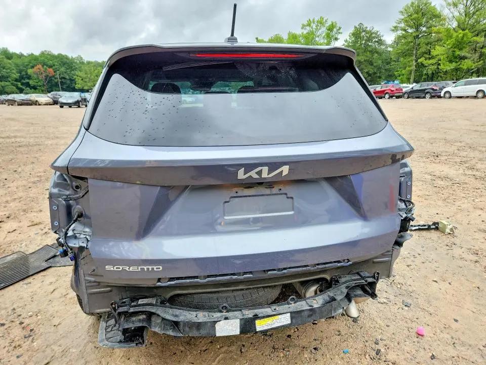 2023 KIA SORENTO LX  