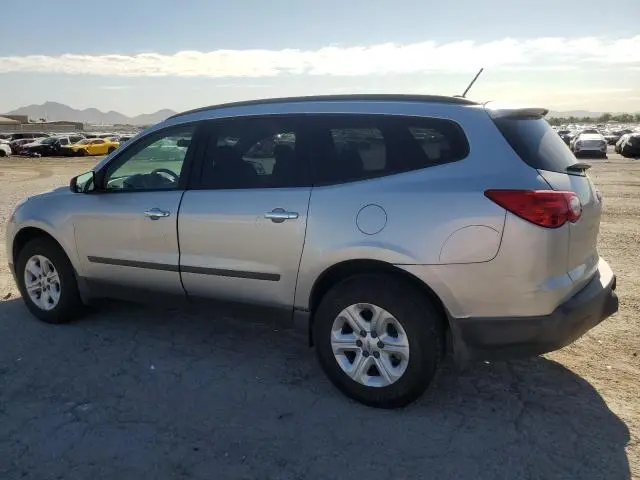 2010 CHEVROLET TRAVERSE LS  