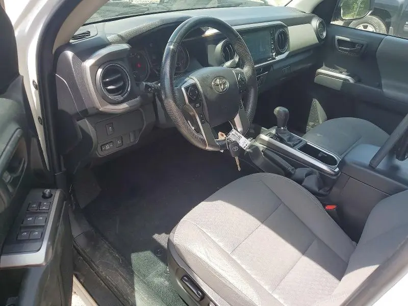 2022 TOYOTA TACOMA SR5 V6  
