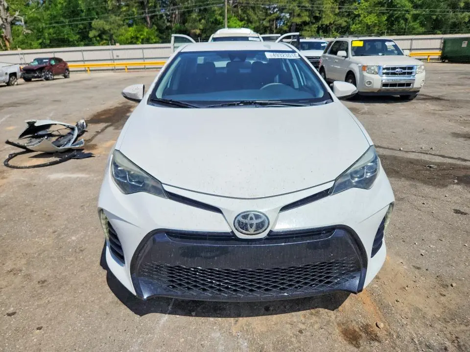 2017 TOYOTA COROLLA SE  