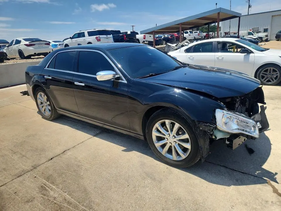 2020 CHRYSLER 300 LIMITED  