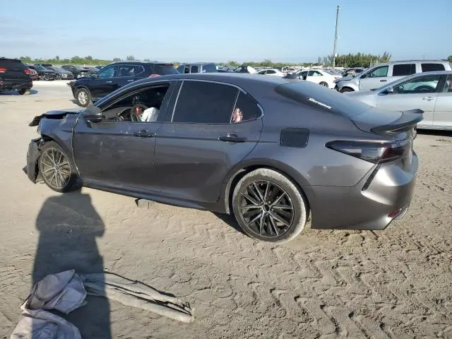 2021 TOYOTA CAMRY SE  