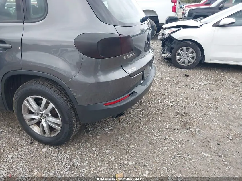 2016 VOLKSWAGEN TIGUAN S