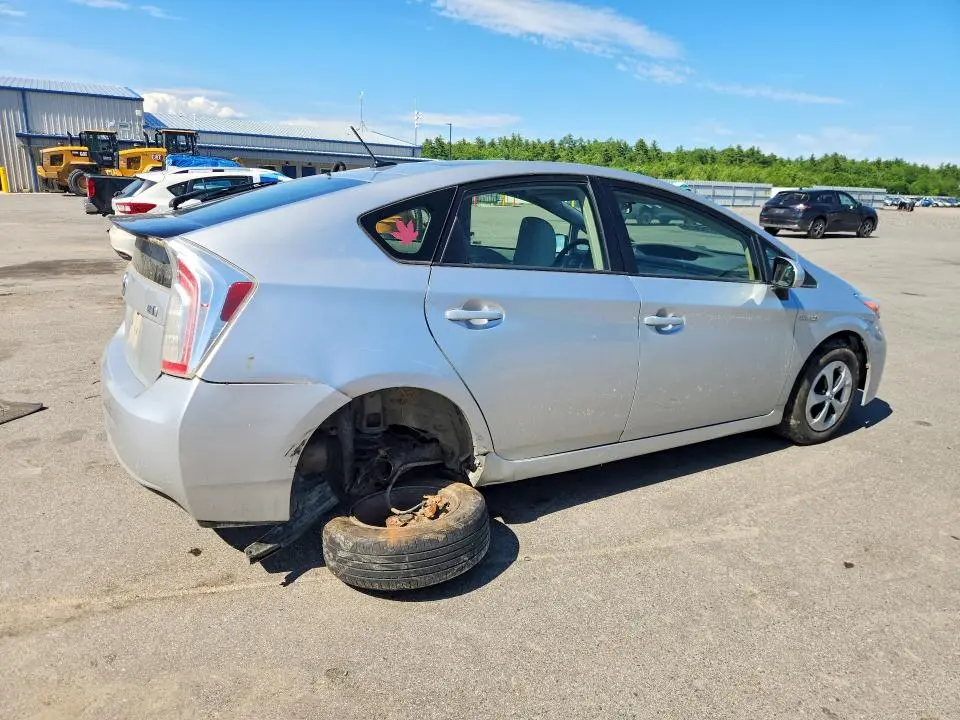 2012 TOYOTA PRIUS THREE  