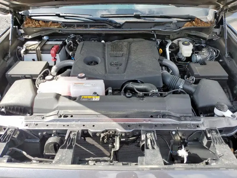 2025 TOYOTA TUNDRA CREWMAX SR  