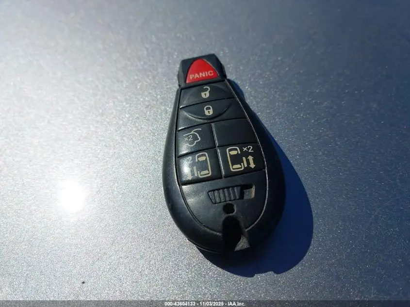 2016 CHRYSLER TOWN & COUNTRY TOURING