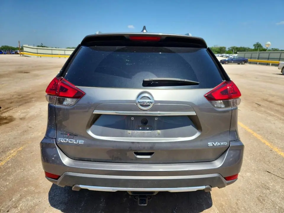 2018 NISSAN ROGUE SV  