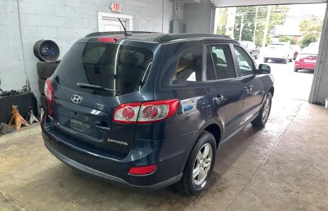 2011 HYUNDAI SANTA FE GLS  