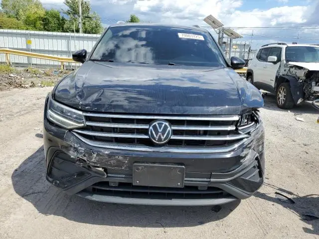 2022 VOLKSWAGEN TIGUAN SE  