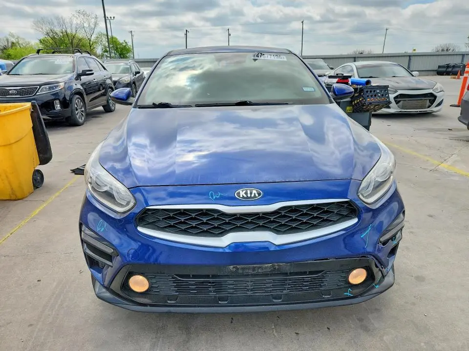 2021 KIA FORTE LXS  