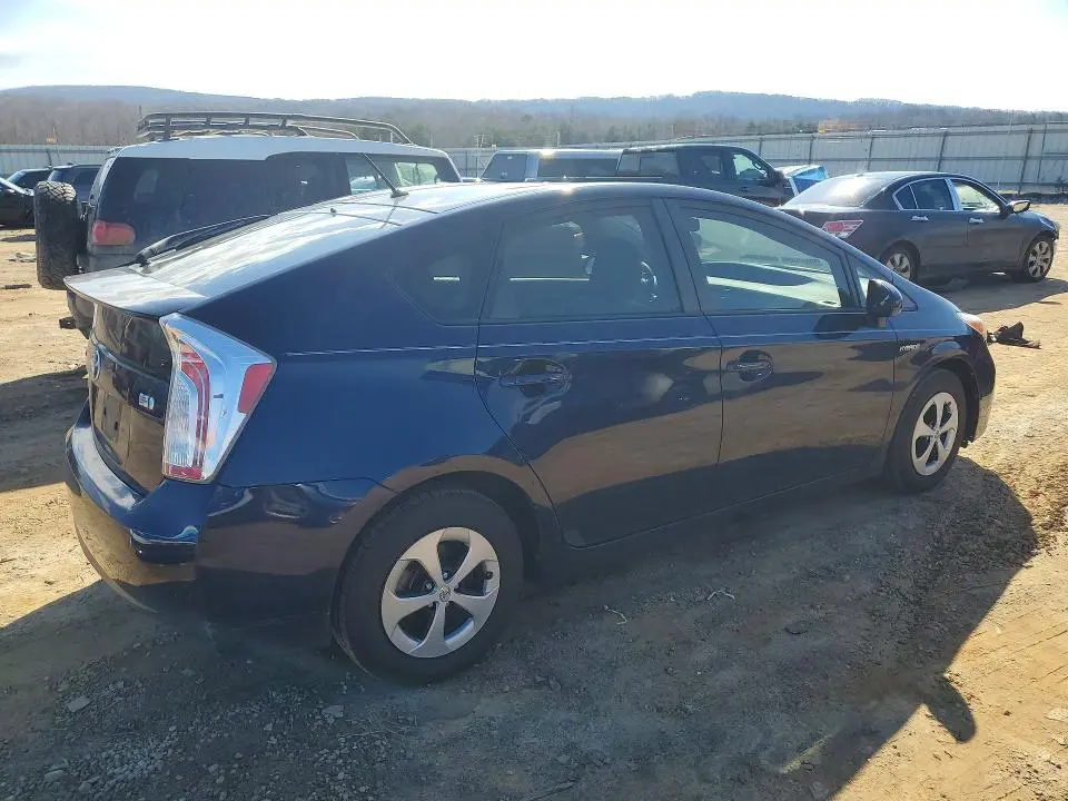 2015 TOYOTA PRIUS TWO  