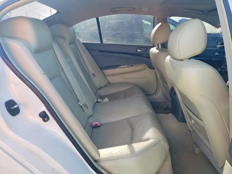 2011 INFINITI G37 BASE  