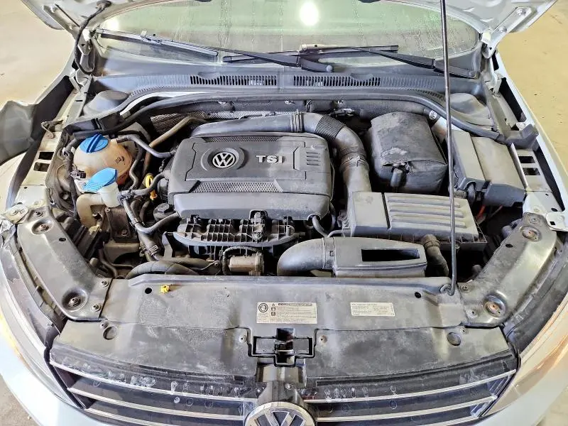 2016 VOLKSWAGEN JETTA SPORT  