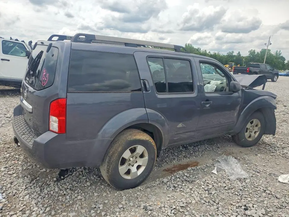 2011 NISSAN PATHFINDER S  