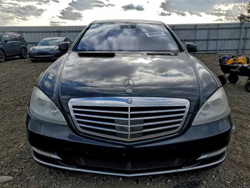 2013 MERCEDES-BENZ S 550  