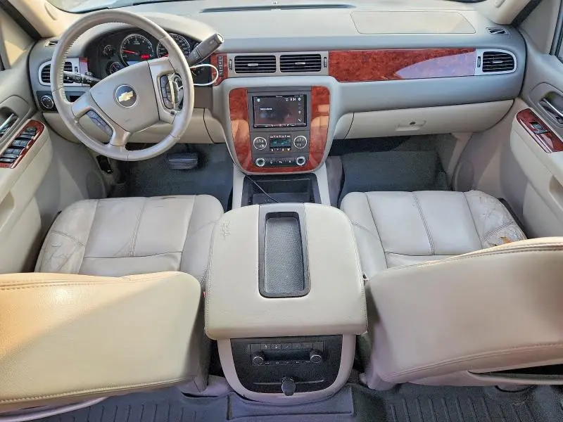 2011 CHEVROLET SUBURBAN C1500 LT  