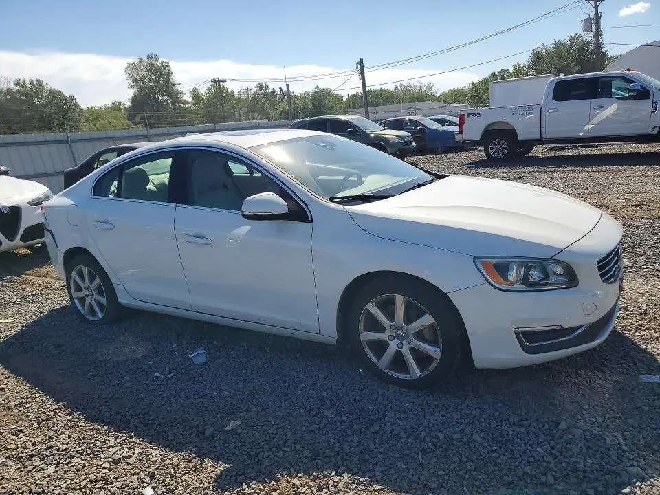 2016 VOLVO S60 PREMIER  