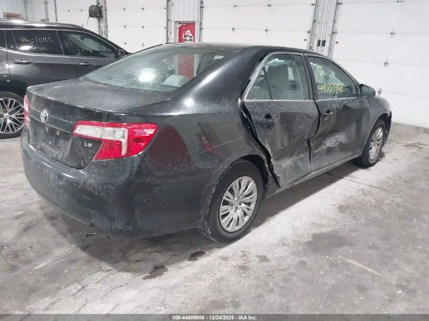 2014 TOYOTA CAMRY LE