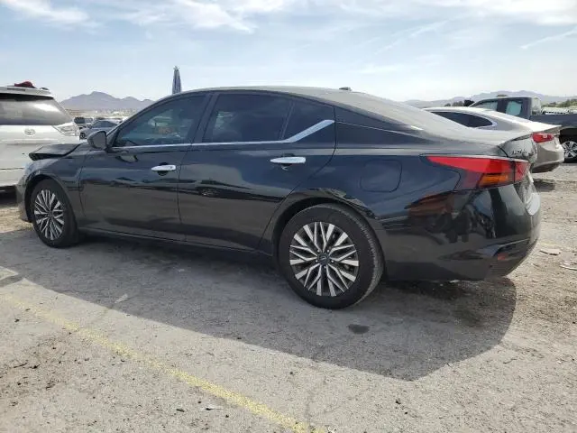 2024 NISSAN ALTIMA SV  