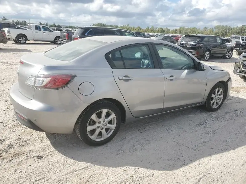 2010 MAZDA 3 I  