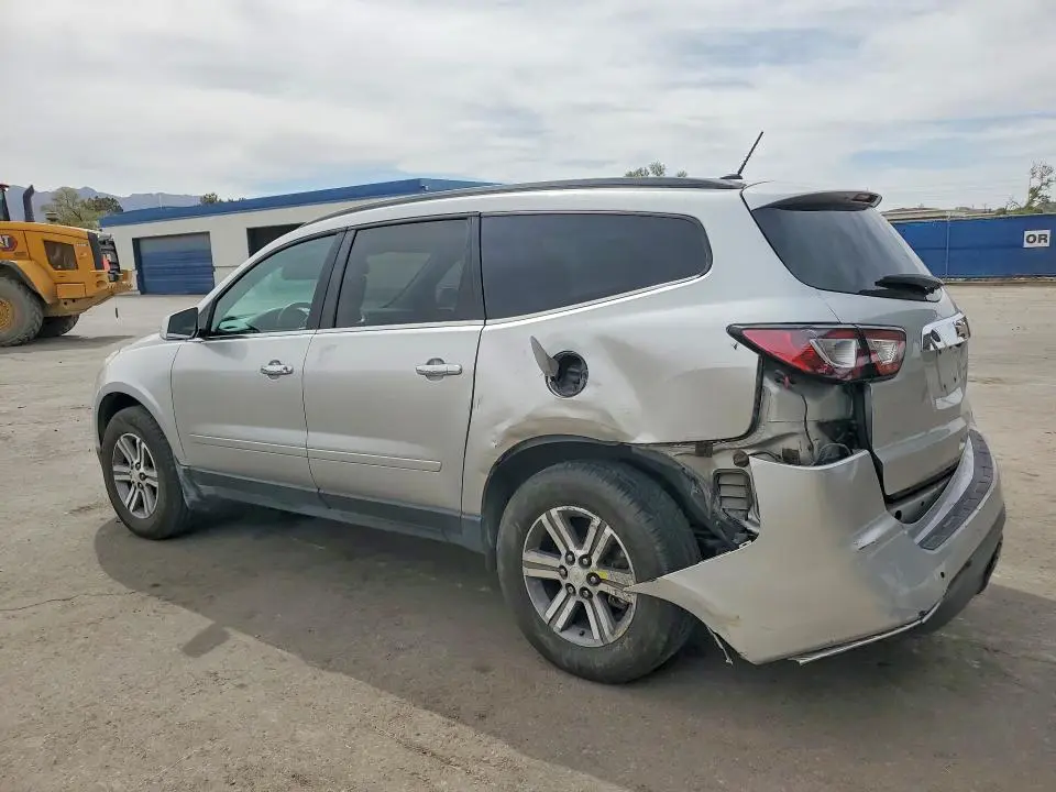 2015 CHEVROLET TRAVERSE LT  
