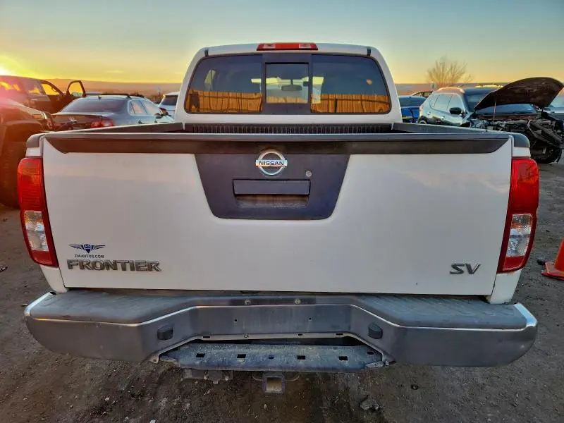 2016 NISSAN FRONTIER S  