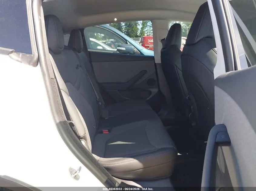 2026 TESLA MODEL Y PREMIUM REAR-WHEEL DRIVE/REAR-WHEEL DRIVE