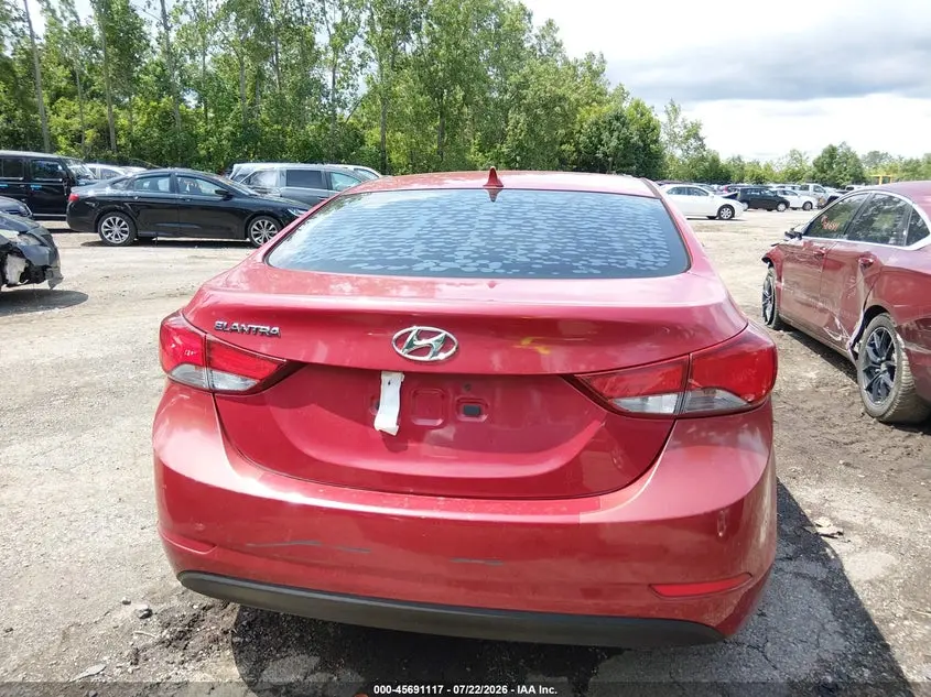 2016 HYUNDAI ELANTRA SE