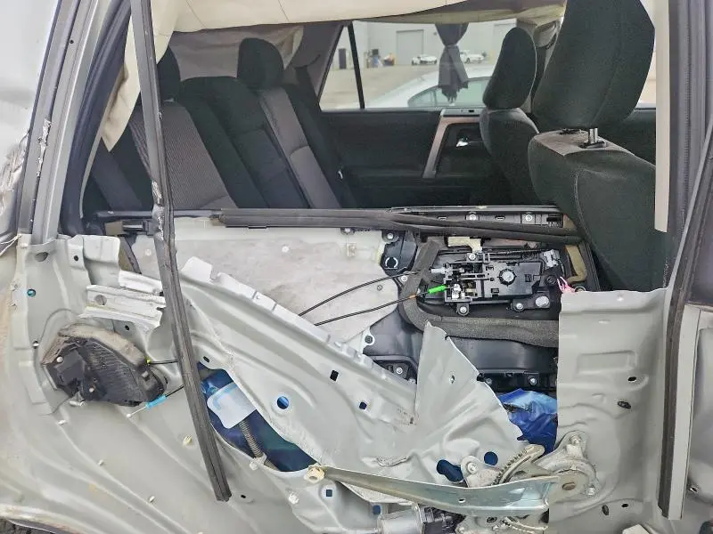 2020 TOYOTA 4RUNNER SR5  