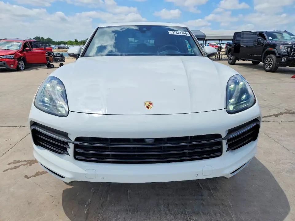 2020 PORSCHE CAYENNE   