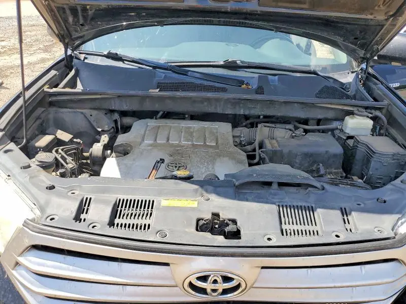 2013 TOYOTA HIGHLANDER LIMITED  