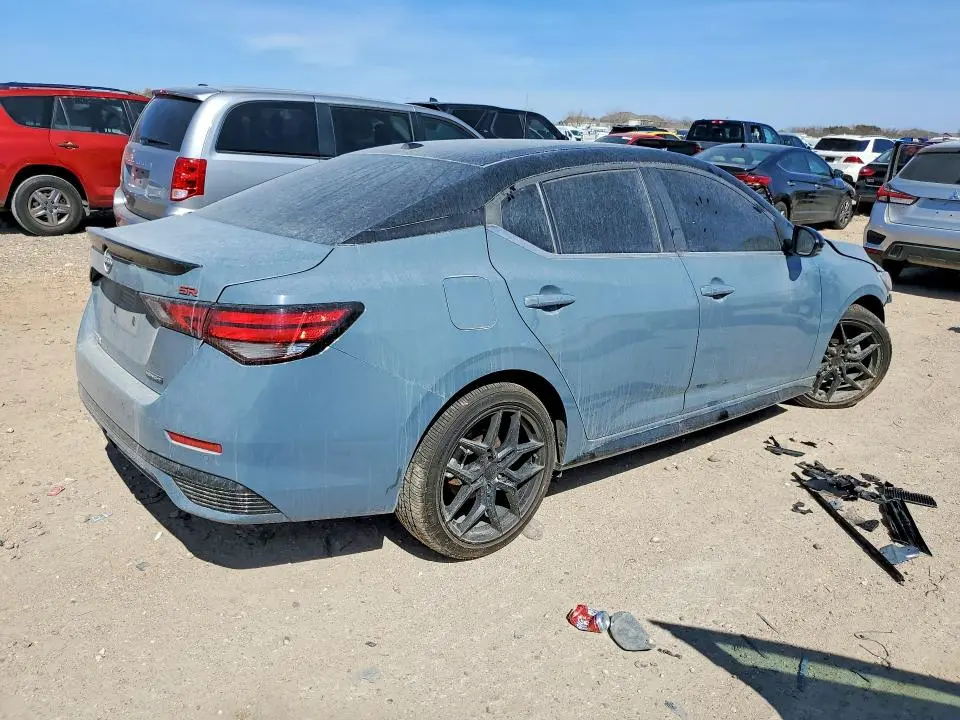 2025 NISSAN SENTRA SR  