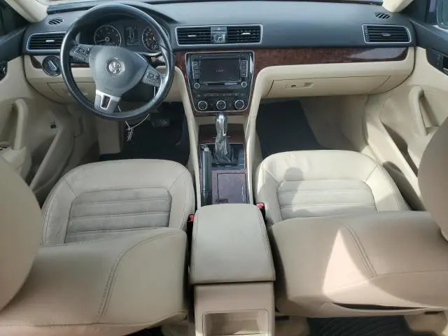 2012 VOLKSWAGEN PASSAT SEL  