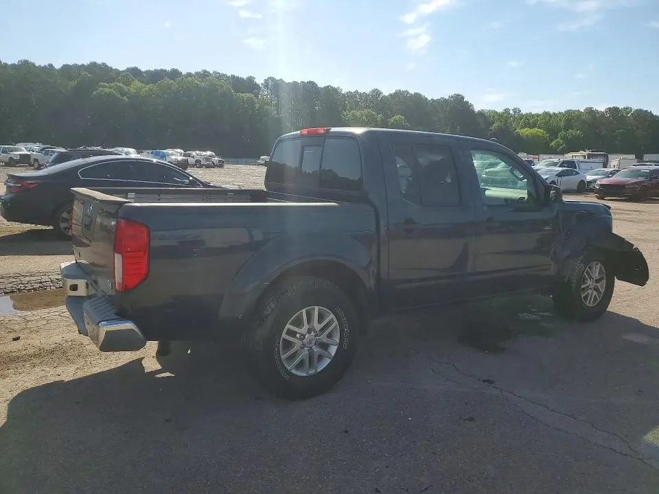 2015 NISSAN FRONTIER S  