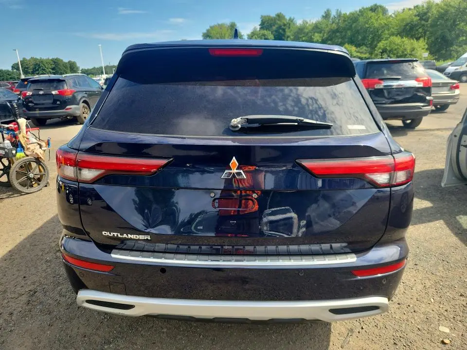 2023 MITSUBISHI OUTLANDER SE  
