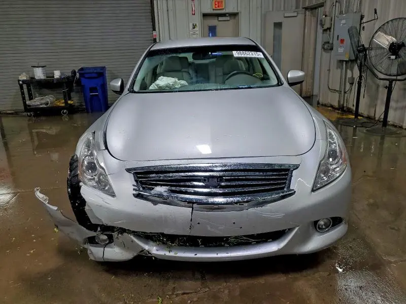 2011 INFINITI G37   
