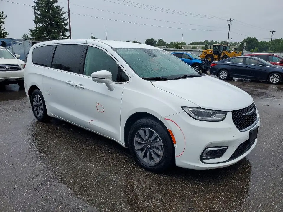 2022 CHRYSLER PACIFICA HYBRID TOURING L  