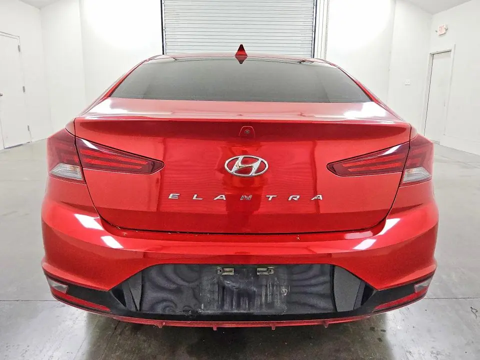 2019 HYUNDAI ELANTRA SEL  
